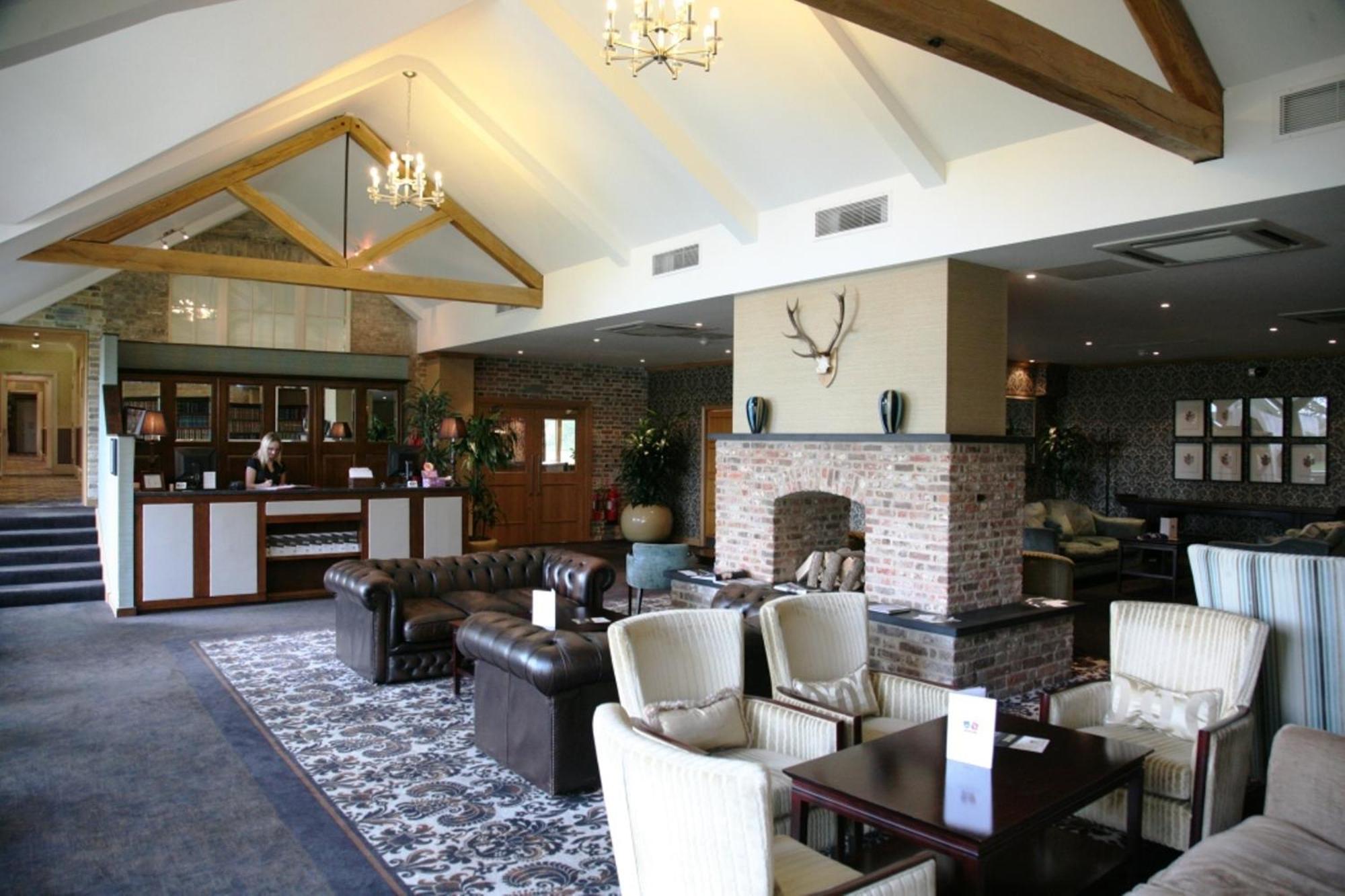Shendish Manor Hotel & Golf Course Hemel Hempstead Exterior foto