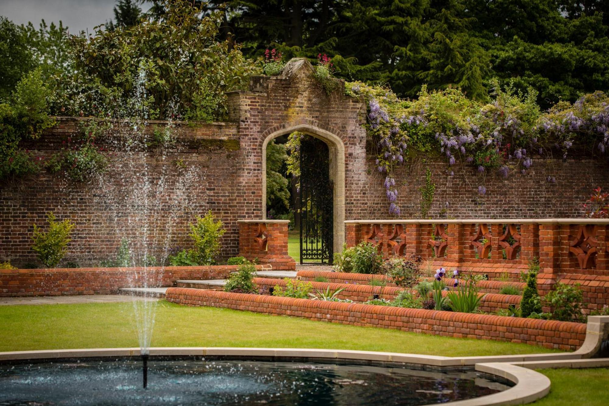 Shendish Manor Hotel & Golf Course Hemel Hempstead Exterior foto